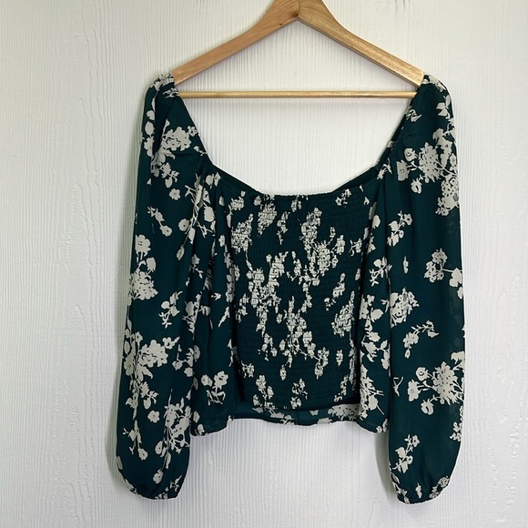 Abercrombie & Fitch - Cinched Dark Green And White Floral Long Sleeve Blouse Med - Picture 11 of 12